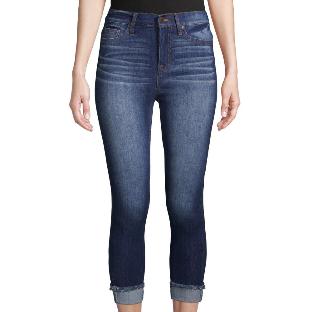 NWT No Boundaries Stretch High Rise Skinny Capri